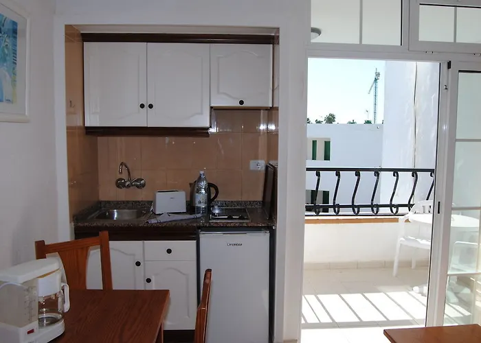 Atlantic Sun - Gay Men Only Готель