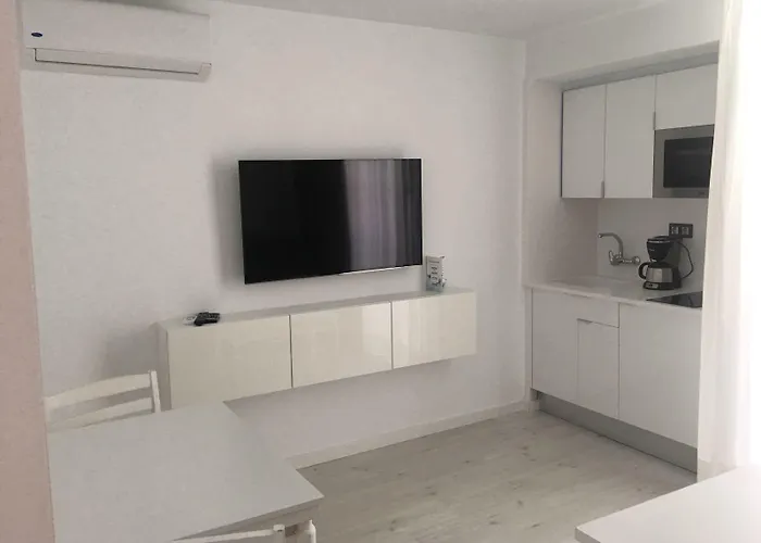 Atlantic Sun - Gay Men Only 3*