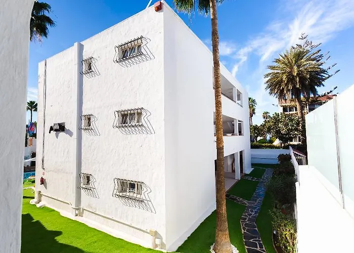 Atlantic Sun - Gay Men Only Hotel 3*